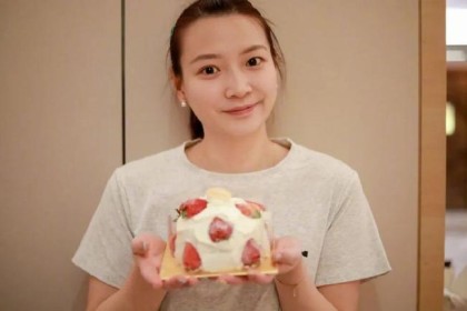 奥运名将多面人生：甜蜜新婚 从商当院长身份不设限