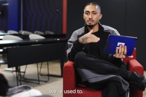 九游官网-拉菲尼亚：刚开始相处可能觉得莱万有点怪，但后来你就习惯了