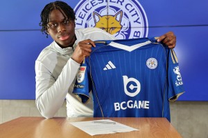 九游应用下载-官方：莱斯特城与19岁后卫凯文-格雷续约至2029年